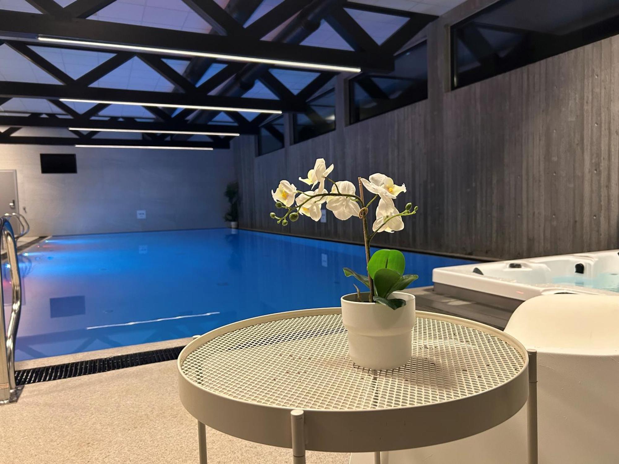 Ferienwohnung Sorlandsidyll Med Svommebasseng! Kristiansand Exterior foto